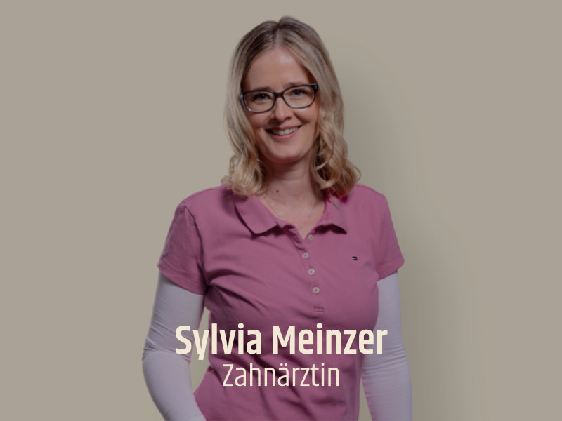 Portrait von Zahnärztin Sylvia Meinzer in Steglitz